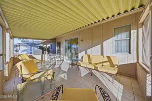 20001 N Willowcreek Cir, Sun City, AZ 85373 - Photo 5