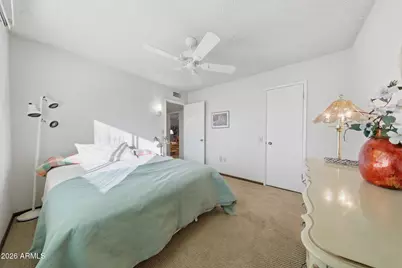 20001 N Willowcreek Circle, Sun City, AZ 85373 - Photo 19