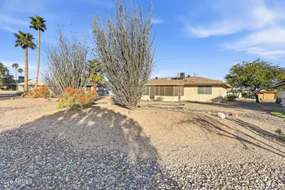 20001 N Willowcreek Circle, Sun City, AZ 85373 - Photo 27