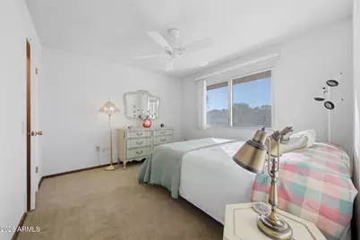 20001 N Willowcreek Circle, Sun City, AZ 85373 - Photo 17