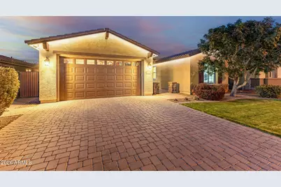 154 W Hackberry Avenue, Queen Creek, AZ 85140 - Photo 3