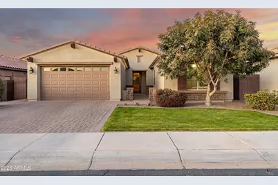 154 W Hackberry Avenue, Queen Creek, AZ 85140 - Photo 1