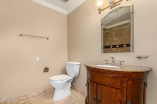 10627 N 44th Ct, Phoenix, AZ 85028 - Photo 33