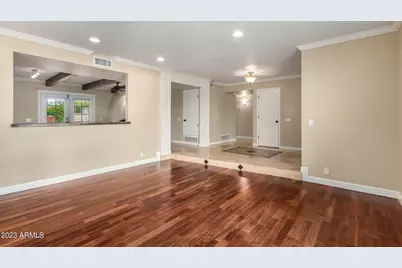 10627 N 44th Court, Phoenix, AZ 85028 - Photo 11