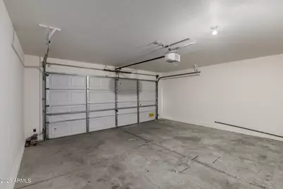 3318 W Fraktur Road, Phoenix, AZ 85041 - Photo 29