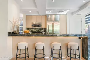 7117 E Rancho Vista Dr, Scottsdale, AZ 85251 - Photo 9