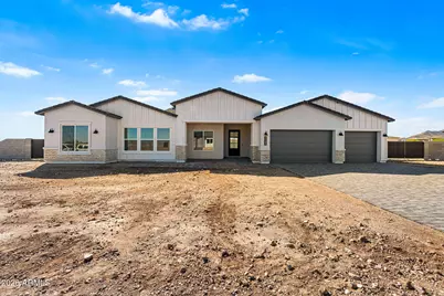 20255 W Highland Avenue, Litchfield Park, AZ 85340 - Photo 23