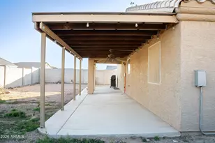 8431 W Altos Dr, Arizona City, AZ 85123 - Photo 13