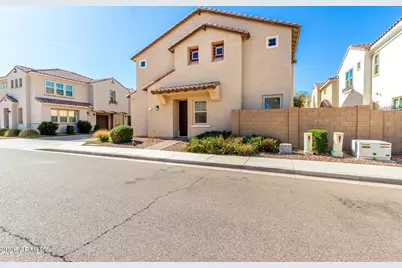 688 N Abalone Drive, Gilbert, AZ 85233 - Photo 7