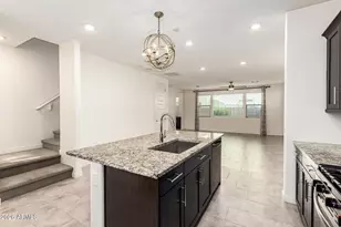 688 N Abalone Dr, Gilbert, AZ 85233 - Photo 15