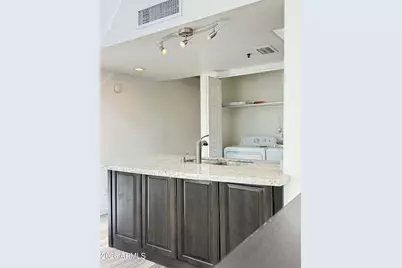 100 E Fillmore Street #Unit 208, Phoenix, AZ 85004 - Photo 11