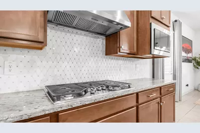 8022 W Northview Avenue, Glendale, AZ 85303 - Photo 9