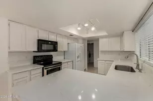 1343 E Angela Dr, Phoenix, AZ 85022 - Photo 15