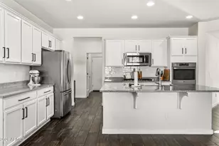 22556 N 100th Ave, Peoria, AZ 85383 - Photo 11