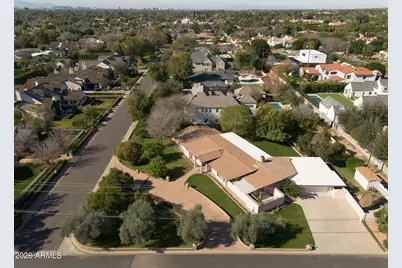 5944 E Calle Del Norte --, Phoenix, AZ 85018 - Photo 3