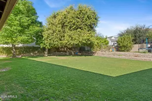 5944 E Calle Del Norte, Phoenix, AZ 85018 - Photo 27