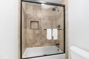 1467 E Amberwood Dr, Phoenix, AZ 85048 - Photo 53