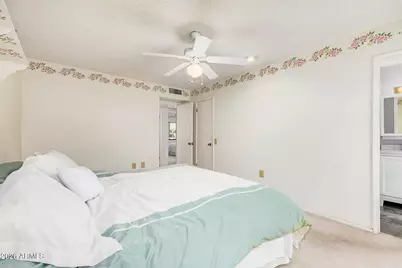 11074 W Winchester Drive, Sun City, AZ 85351 - Photo 17