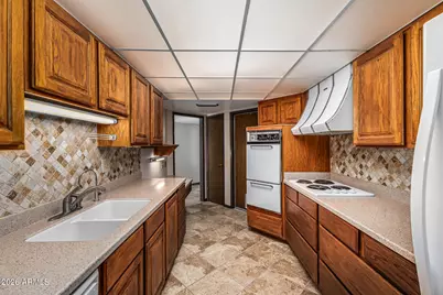 10629 W Loma Blanca Drive, Sun City, AZ 85351 - Photo 9