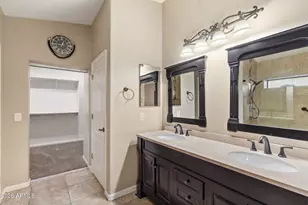 2934 E Quiet Hollow Ln, Phoenix, AZ 85024 - Photo 17