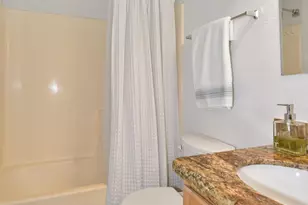 11640 N 51st Ave N, Glendale, AZ 85304 - Photo 9