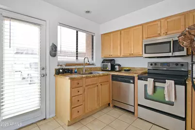 11640 N 51st Avenue N #108, Glendale, AZ 85304 - Photo 5