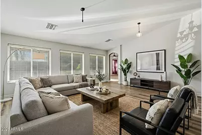 8357 W San Juan Avenue, Glendale, AZ 85305 - Photo 7