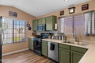 3523 W Saguaro Park Ln, Glendale, AZ 85310 - Photo 5