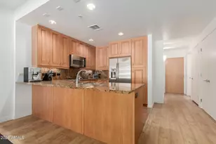 7161 E Rancho Vista Dr, Scottsdale, AZ 85251 - Photo 7