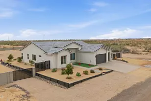 24572 N 157th Dr, Surprise, AZ 85387 - Photo 3