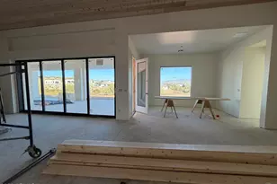 612 E Amber Sun Dr, Phoenix, AZ 85085 - Photo 5