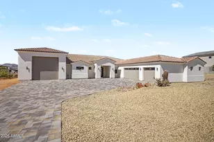 612 E Amber Sun Dr, Phoenix, AZ 85085 - Photo 1