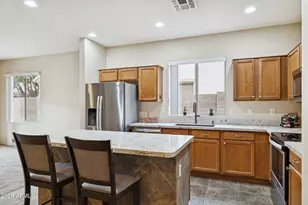 944 S Porter St, Gilbert, AZ 85296 - Photo 13