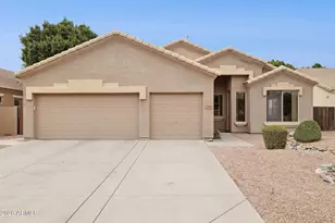 944 S Porter St, Gilbert, AZ 85296 - Photo 1