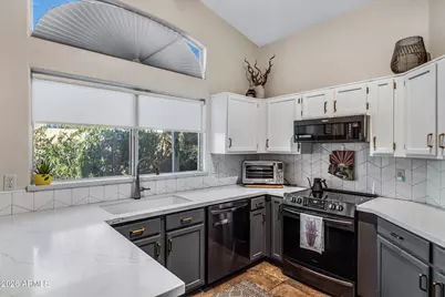 17453 N 14th Street, Phoenix, AZ 85022 - Photo 13