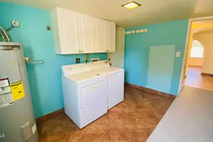 4930 W Torrey Pines Cir, Glendale, AZ 85308 - Photo 33