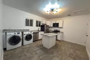 1015 S 1st Ave, Phoenix, AZ 85003 - Photo 5