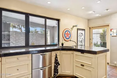 146 E Mariposa Street, Phoenix, AZ 85012 - Photo 25