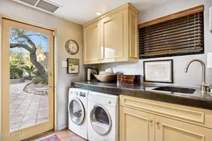 146 E Mariposa St, Phoenix, AZ 85012 - Photo 27