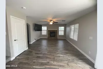 20918 N 37th Place, Phoenix, AZ 85050 - Photo 17