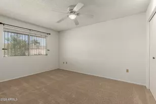 10726 W Camelot Cir, Sun City, AZ 85351 - Photo 13