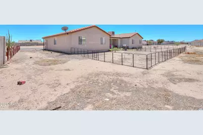 8210 W Concordia Drive, Arizona City, AZ 85123 - Photo 49