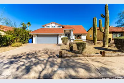 2106 E Friess Drive, Phoenix, AZ 85022 - Photo 1