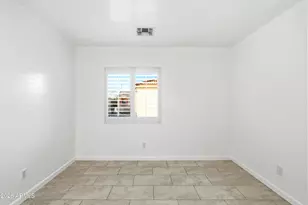 7527 S 13th Pl, Phoenix, AZ 85042 - Photo 15