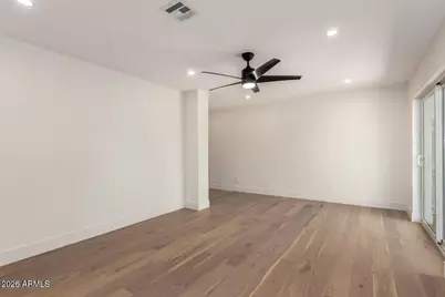 829 E Desert Park Lane, Phoenix, AZ 85020 - Photo 11