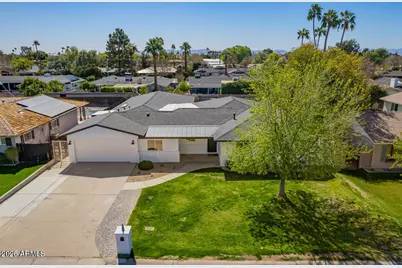 829 E Desert Park Lane, Phoenix, AZ 85020 - Photo 29