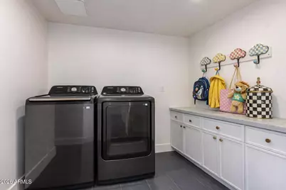 829 E Desert Park Lane, Phoenix, AZ 85020 - Photo 25