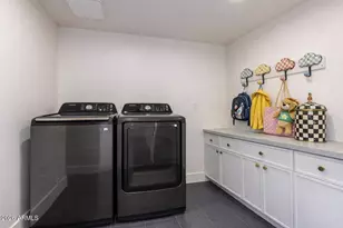 829 E Desert Park Ln, Phoenix, AZ 85020 - Photo 25