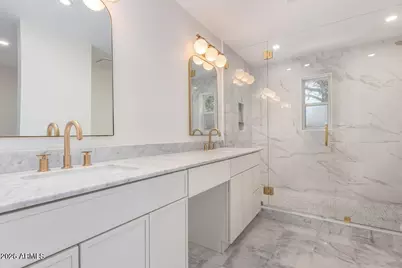 829 E Desert Park Lane, Phoenix, AZ 85020 - Photo 15