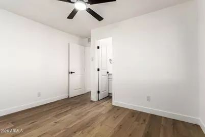 637 N Sunset Drive, Chandler, AZ 85225 - Photo 9